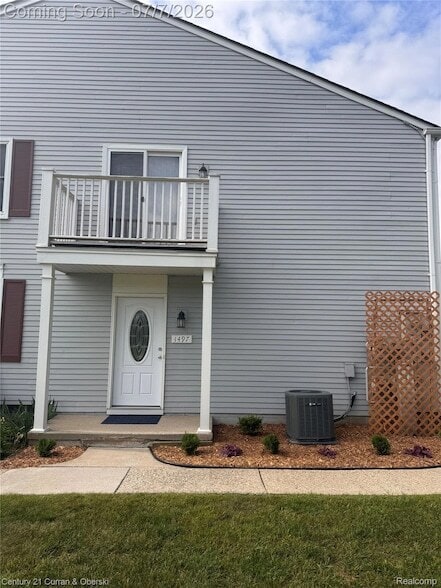 Building Photo - 1497 Harbor Dr