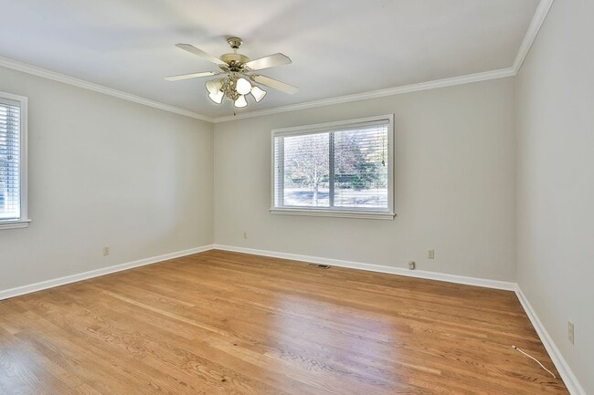 Building Photo - PROCUREMENT ONLY 334 Porter Road - Available Now! Ranch style home with spacious floor plan & bea...