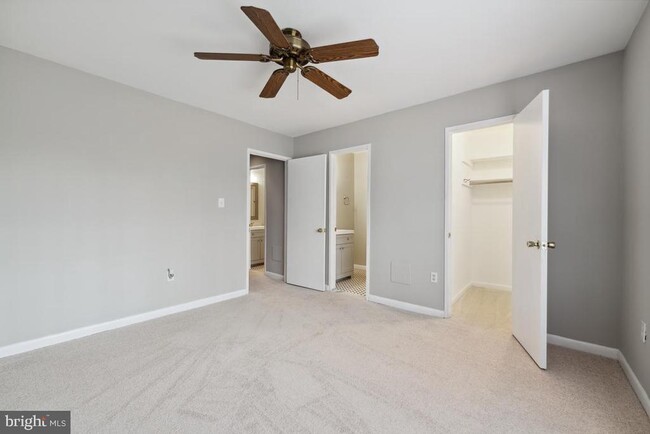 Building Photo - 2053 Headlands Cir