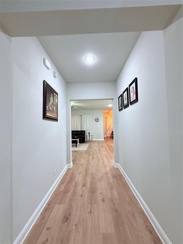 Building Photo - 208 Hardwood Trl