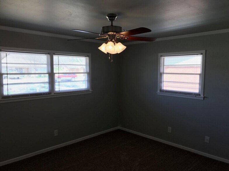 Building Photo - 4907 11th St