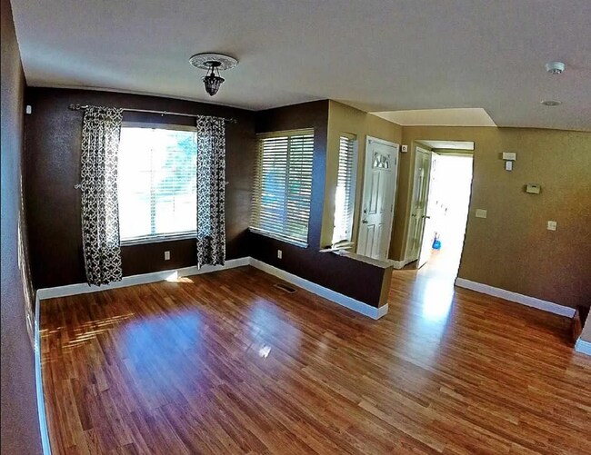 Building Photo - Unlock Your Next Adventure! Gorgeous 3-bd/2.5-ba  Available NOW in SW Reno!