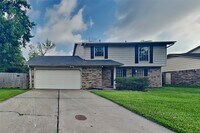 Building Photo - 15506 Swan Creek Dr