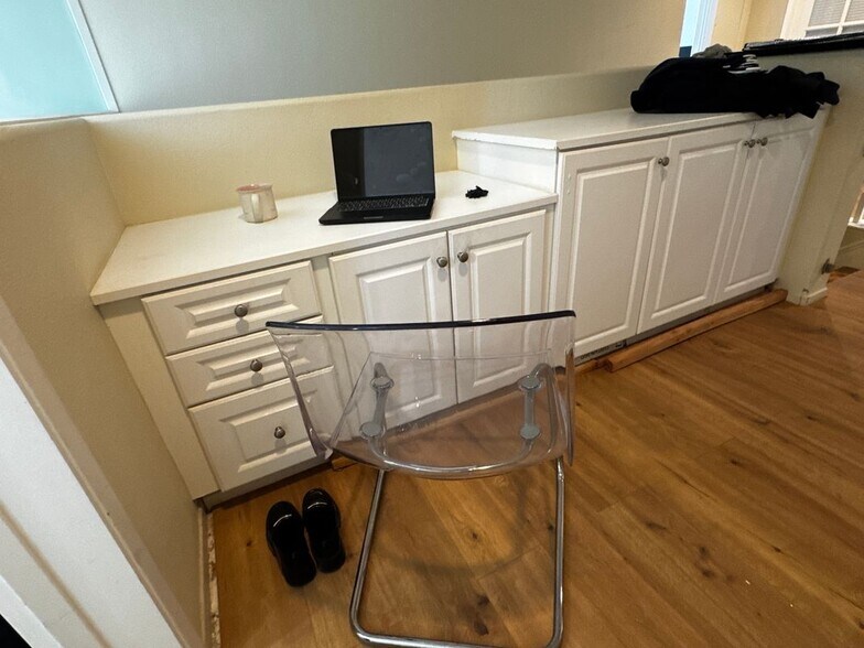 Building Photo - 44130 Catsue Pl