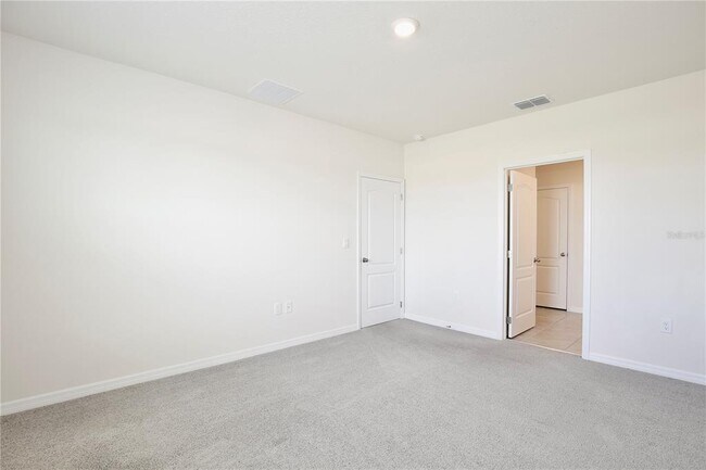 Building Photo - 1372 Sugarwood St