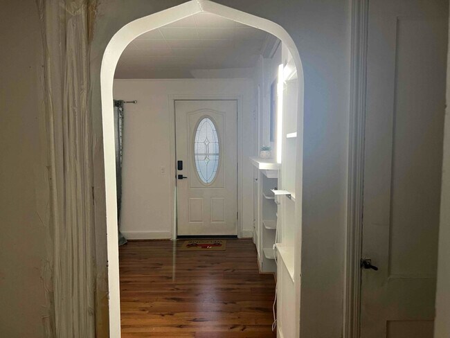 Building Photo - 315 Fetzner Rd