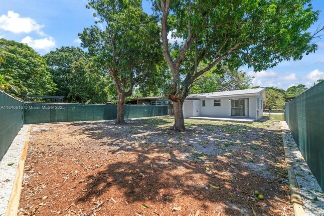 Building Photo - 2457 NE 183rd St
