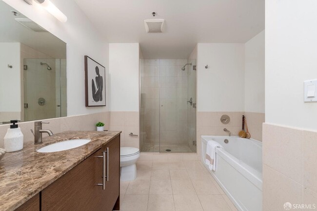 Building Photo - 301 Main St