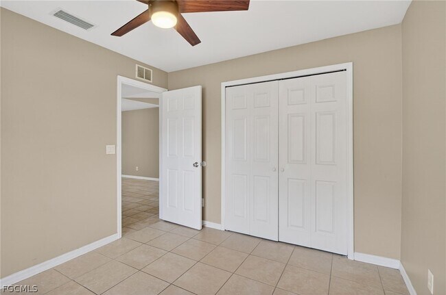 Building Photo - 848 Holmes Ave