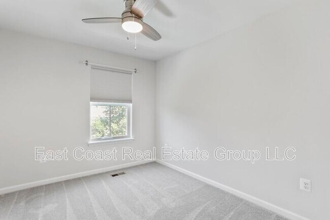 Building Photo - 163 Cooperage Rd
