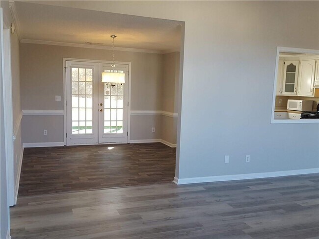 Building Photo - 404 Bennett Farms Pl