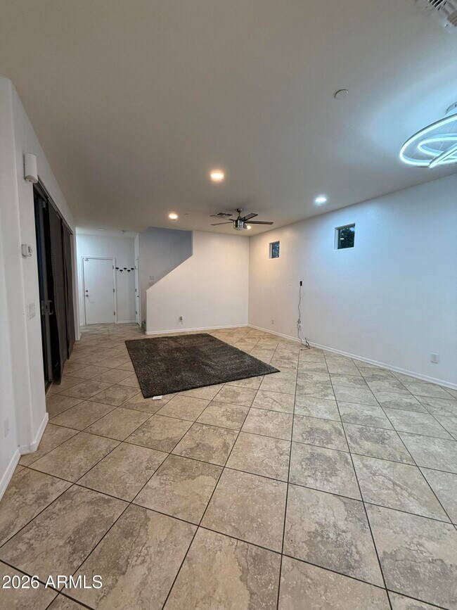 Building Photo - 9242 W Meadow Dr