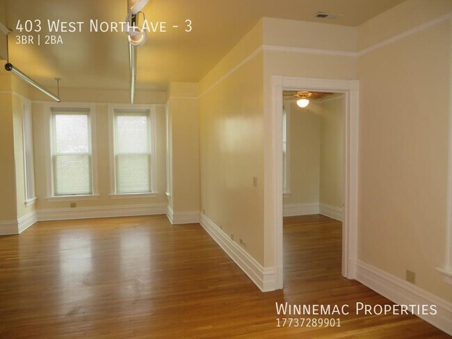 Building Photo - 403 W North Ave