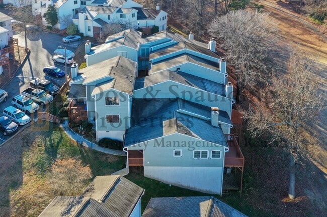 Building Photo - 3624 Heathrow Dr