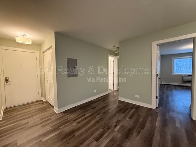 Building Photo - 800 Graceland Ave