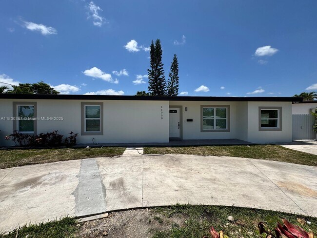 Primary Photo - 11000 SW 47th Terrace
