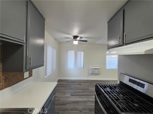 Building Photo - 20754 Hartland St