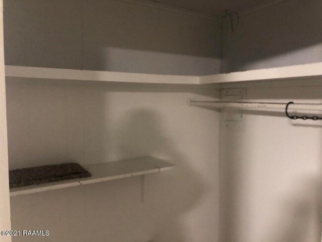 Building Photo - 2809 S Curtis Dr