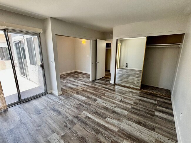 Building Photo - 1 Bed/1 Bath Condo With Bonus Room