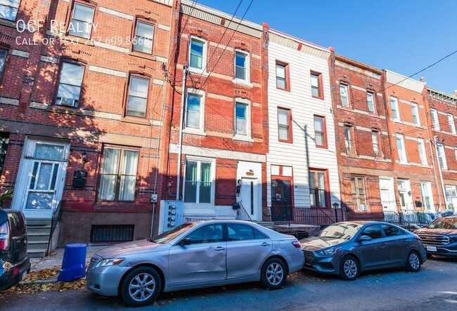 Building Photo - 3 Bed Cecil B. Moore Apartment