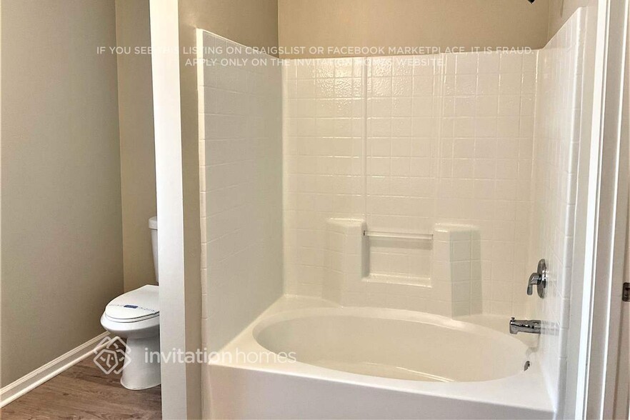 Building Photo - 1127 Eastmill Cove