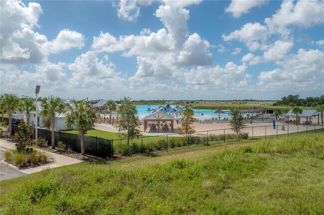 Building Photo - 16701 Maude Dr