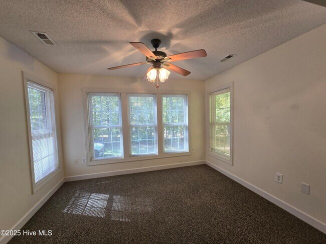 Building Photo - 109 Neuse Cir