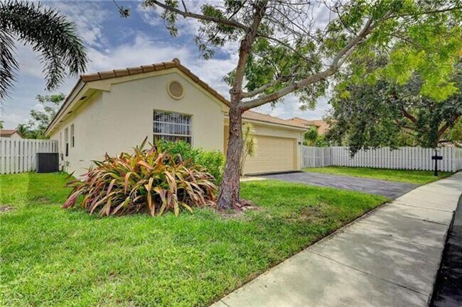 Building Photo - 13348 NW 13th St