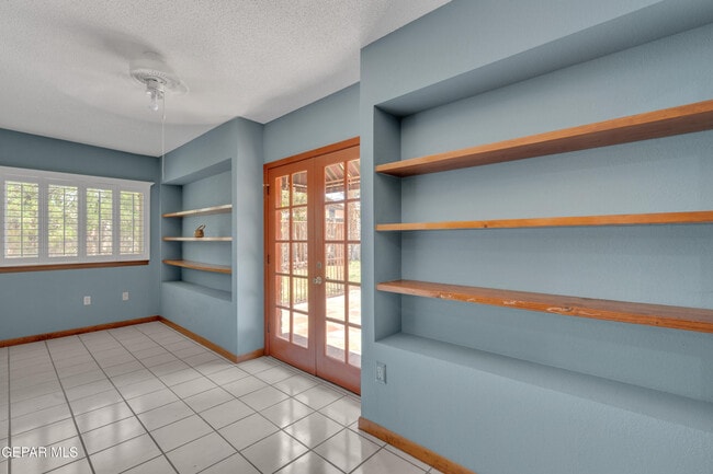 Building Photo - 6820 Villa Hermosa Dr
