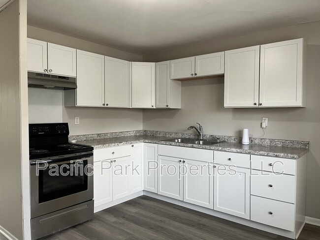 Building Photo - 8120 Gilmore Rd