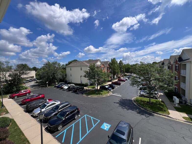 Building Photo - 933 Del Negro Ct