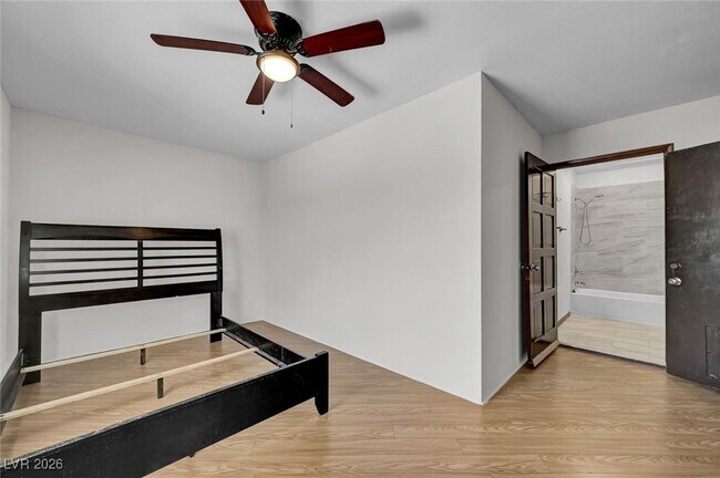 Building Photo - 6975 O'Bannon Dr