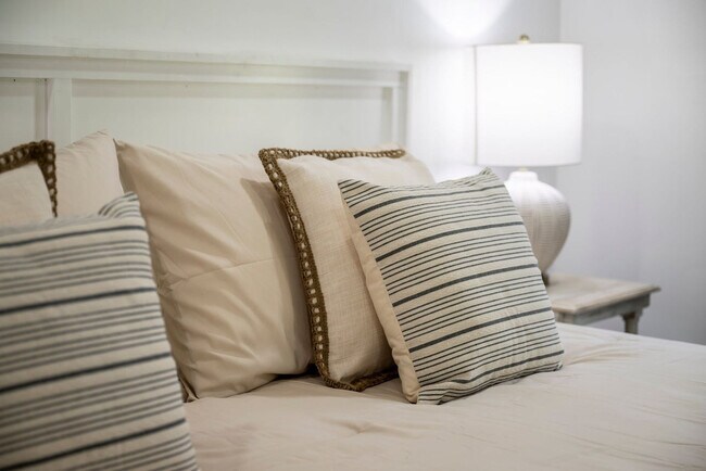 Building Photo - 152 Baxter Rd