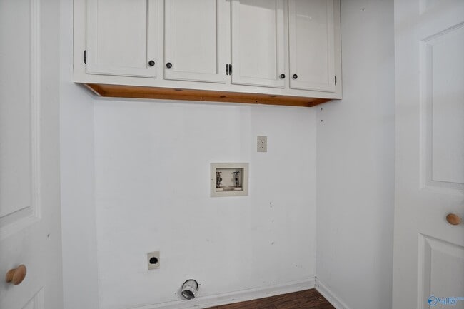 Building Photo - 132 Whisperwood Ln