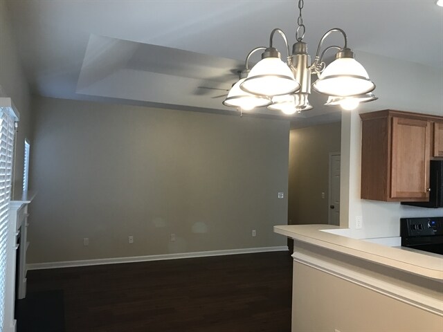 Building Photo - 114 Speer St