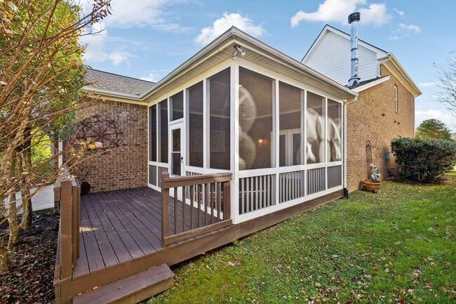 Building Photo - 524 Pennystone Dr