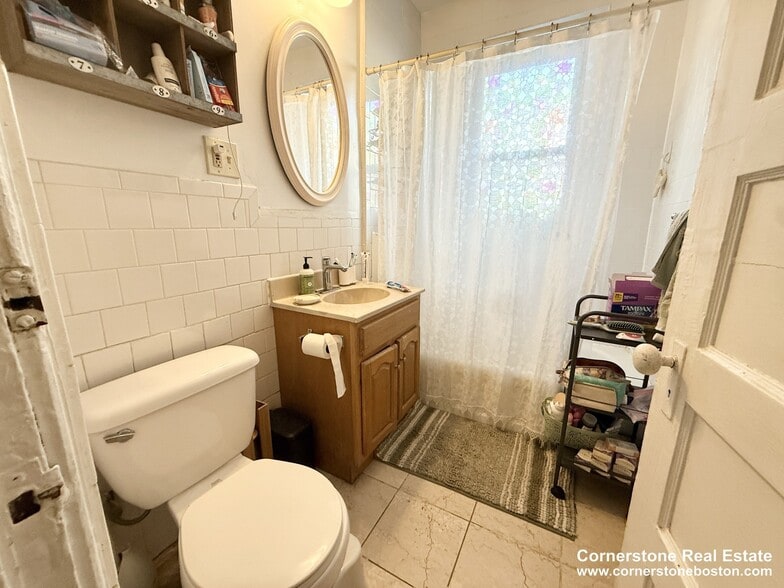 Building Photo - 60 Empire St