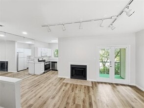 Building Photo - 7126 Holly Hill Dr