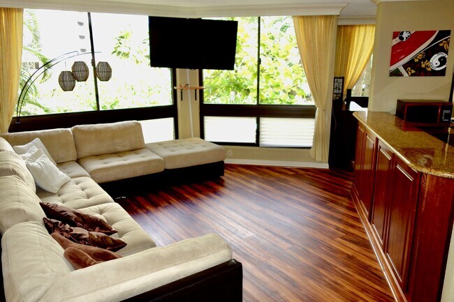Building Photo - 300 Wai Nani Way