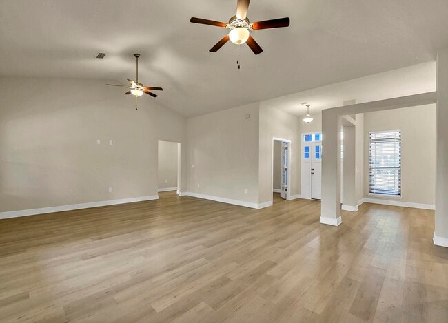 Building Photo - 3639 Ranch Dr