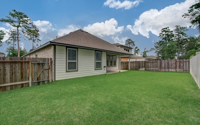 Building Photo - 10011 Angelina Wds Ln