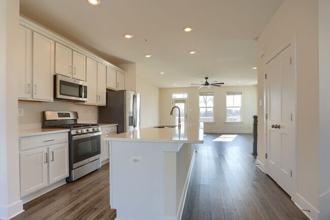 Building Photo - 1 Taube Ct