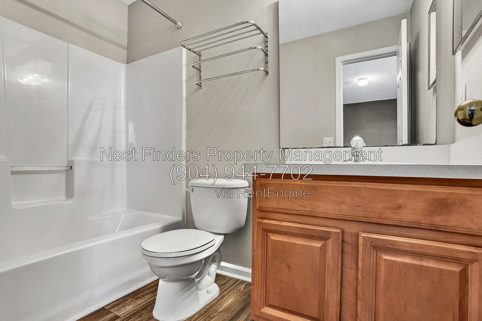 Building Photo - 518 Scrub Jay Dr