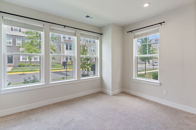 Building Photo - 17713 Longspur Cove Ln