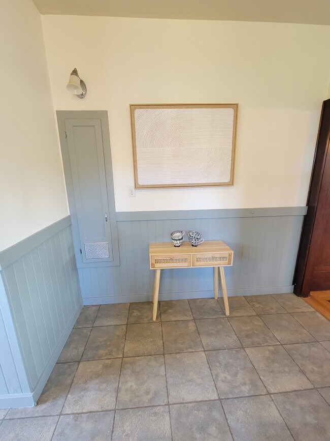 Building Photo - 1707 35th St