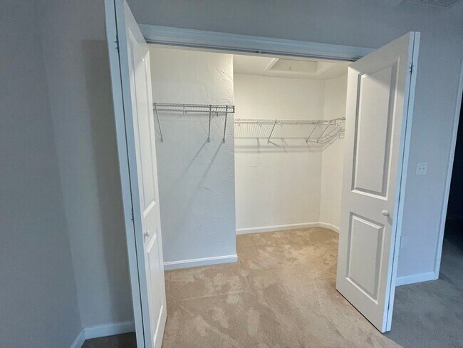 Building Photo - 4 Cherry Blossom Cir