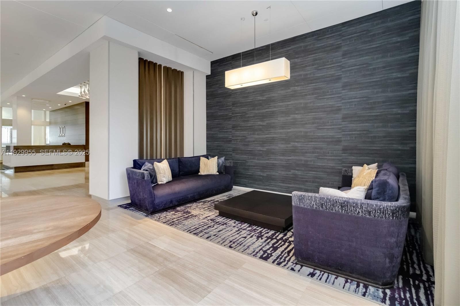 Building Photo - 100 Bayview Dr