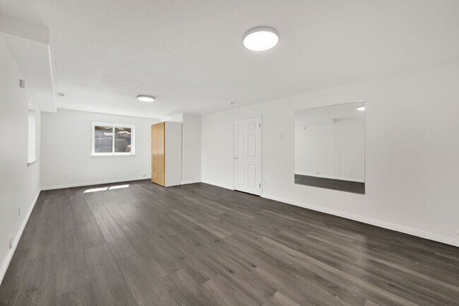 Building Photo - 5108 E Wolf Rdg Cir