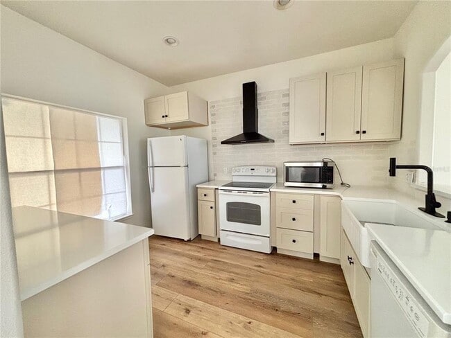 Building Photo - 13229 Canna Lily Dr