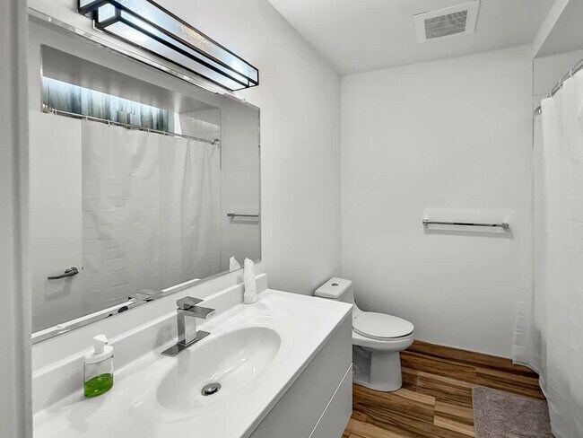 Building Photo - 120333 Germantown Ave